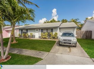 5990 Ithaca Cir W, Lake Worth, FL 33463