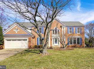 5516 Chestermill Dr, Fairfax, VA 22030