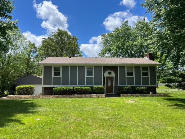 2222 Bunkum Dr, Lawrenceburg, IN 47025