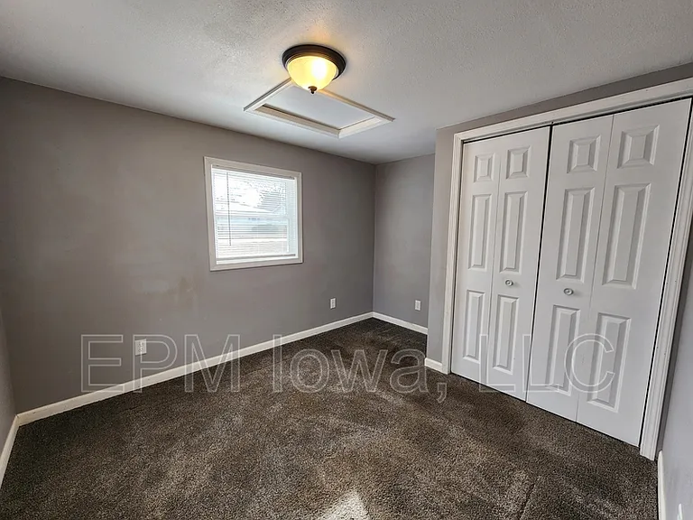 609 1st St W #E — Photo 7