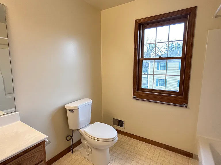 4212 Menga Dr #4 — Photo 11