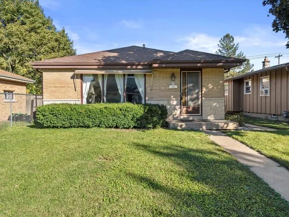 5714 North 92nd STREET, Milwaukee, WI 53225
