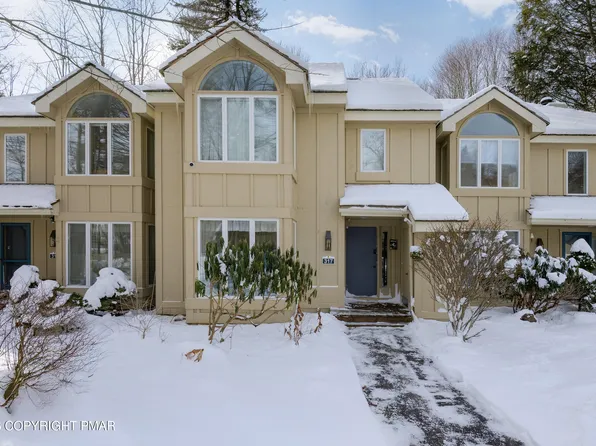 317 Chickagami Ln, Pocono Pines, PA 18350