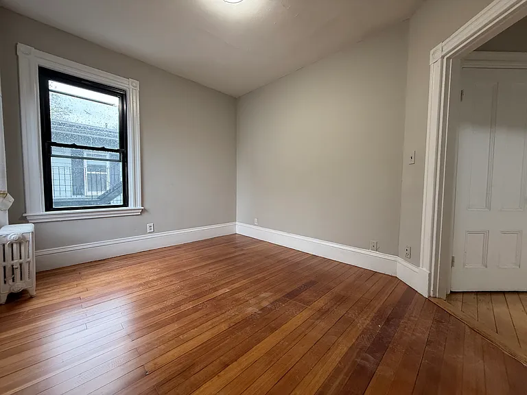 6 Pleasant Ave #4 — Photo 7