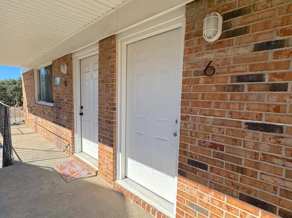 852 Little Bay Ave APT 6, Norfolk, VA 23503