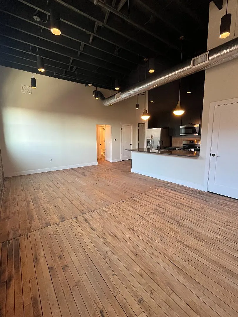 31 N. Huron Street - Apt 402 - Waitlist — Photo 1