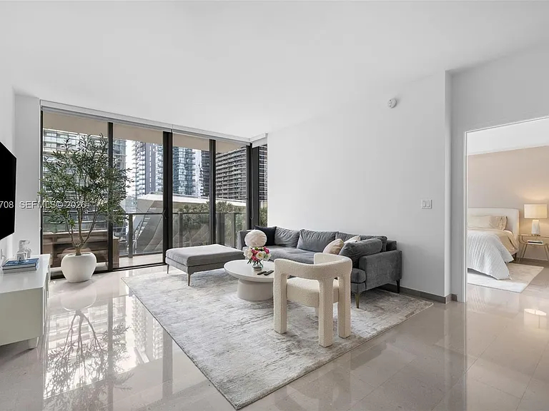 88 SW 7th St #809 — Photo 10