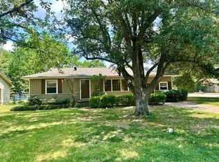 805 7th Ave, Cleveland, MS 38732