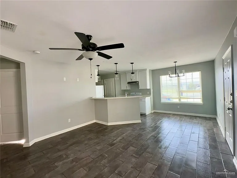 2219 Northridge Ave #3 — Photo 3