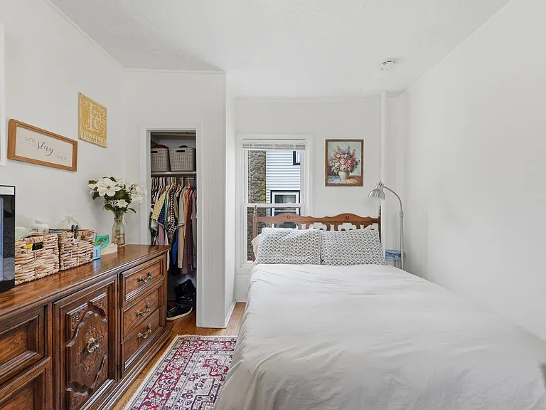 7 Fairview Ave — Photo 17