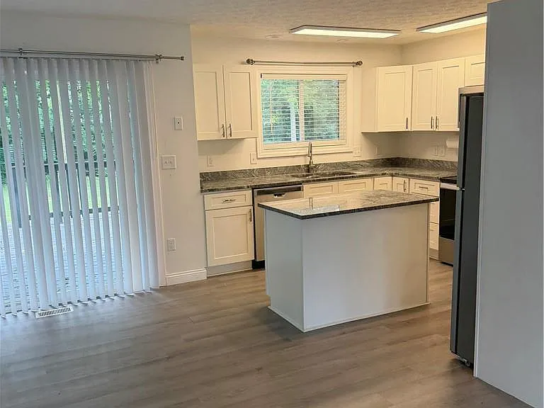 4341 Frontenac Dr — Photo 2