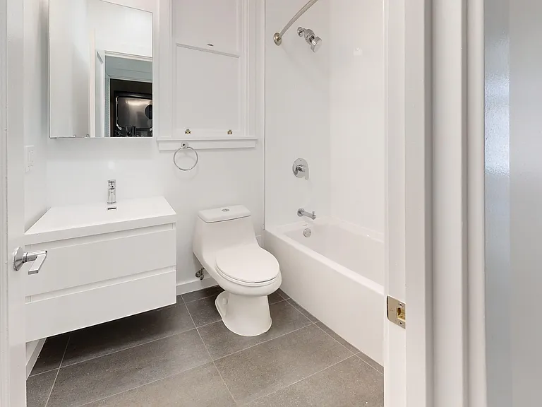 936 Hayes St #29 — Photo 14