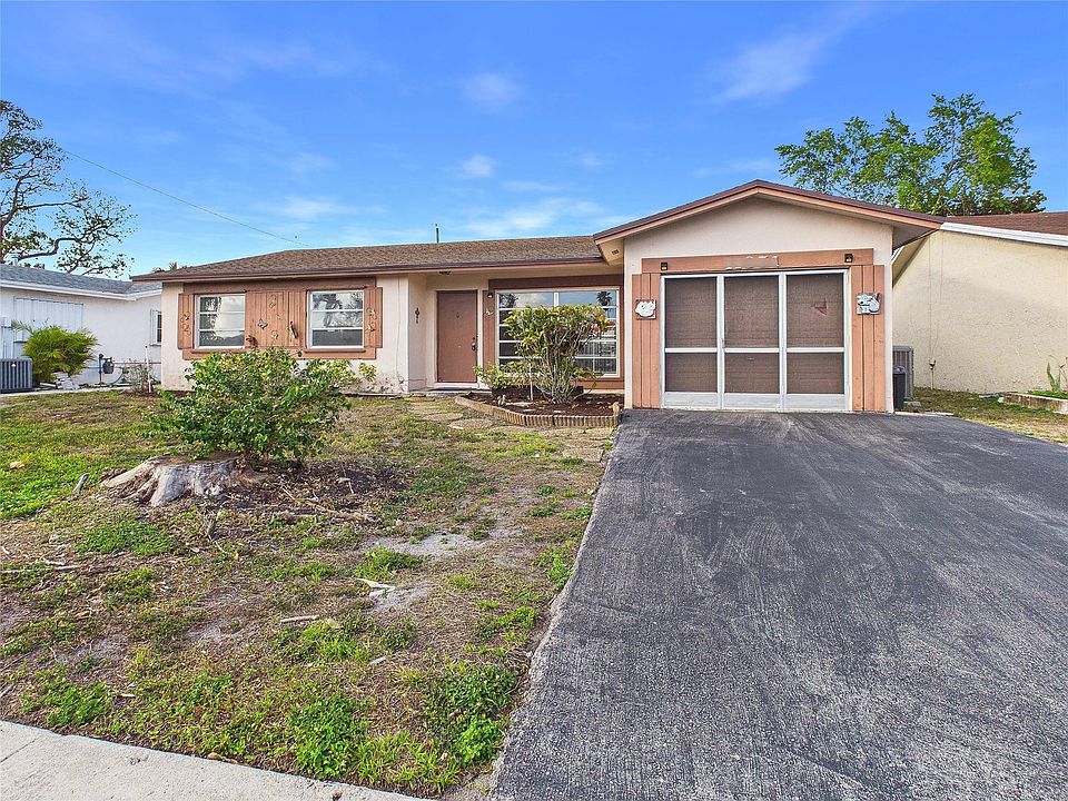 1st image of 11351 NW 39th Place