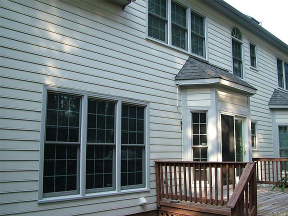 3rd image of 10092 Poplar Hall Ct