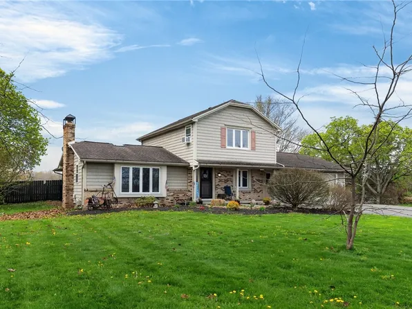 99 Moul Rd, Hilton, NY 14468