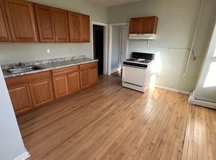 369 Franklin Ave #2S, Hartford, CT 06114