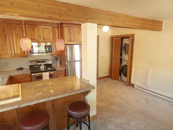 3rd image of 32 Daly Ave #4