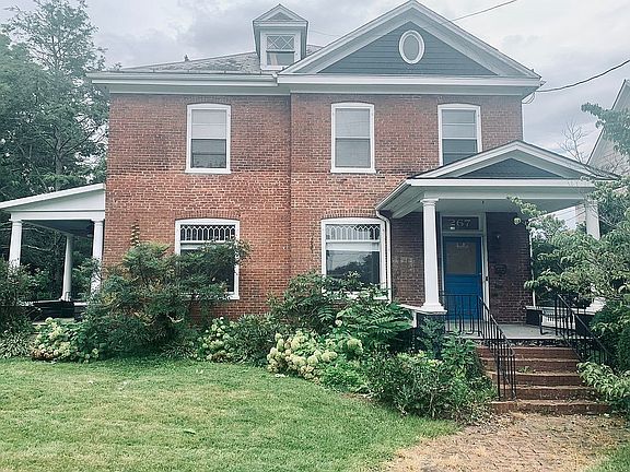 3rd image of 267 Franklin St