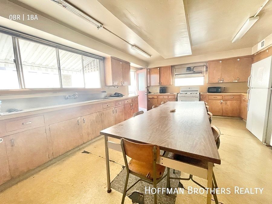 1st image of 935 Grattan St #219