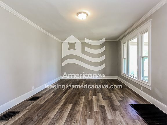 692766_004_living_room_13979165.jpg