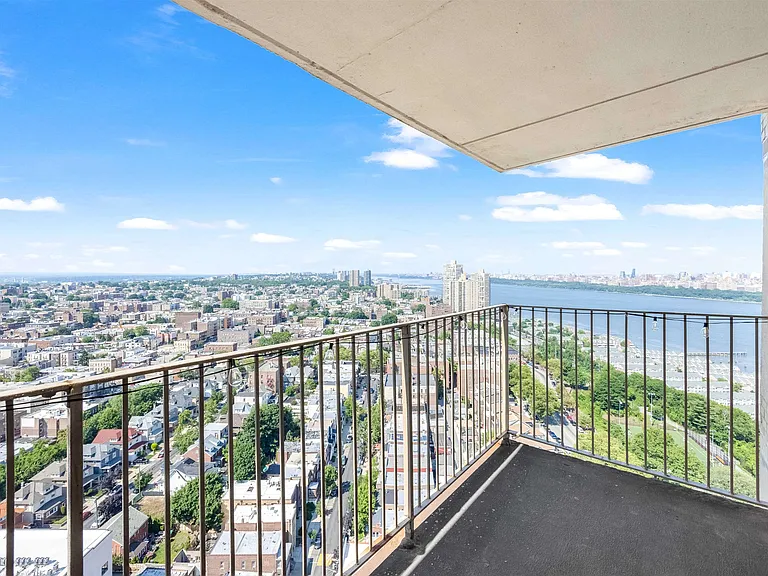 6040 Boulevard East #30B — Photo 9