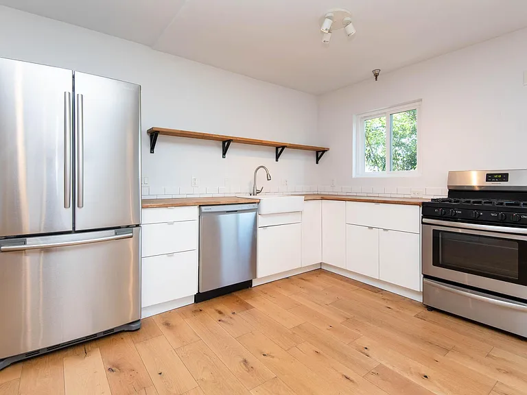 3933 Marathon St #104-B — Photo 8