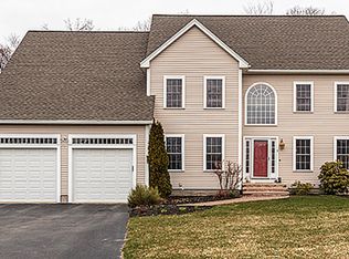 9 Tavern Cir, Westford, MA 01886