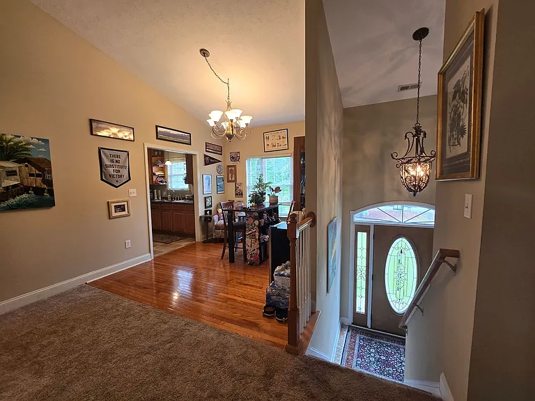 174 Cedar Ln — Photo 9