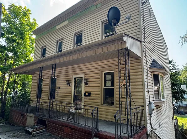 521 S 3rd St, Minersville, PA 17954