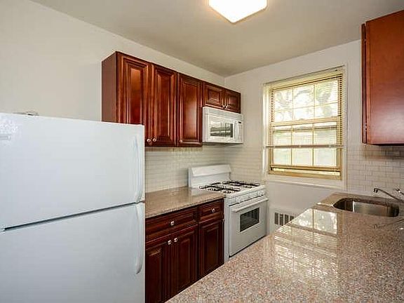 3rd image of 21210 69th Ave #466