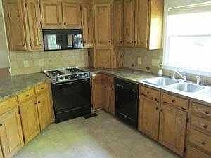 KITCHEN VIEW 1