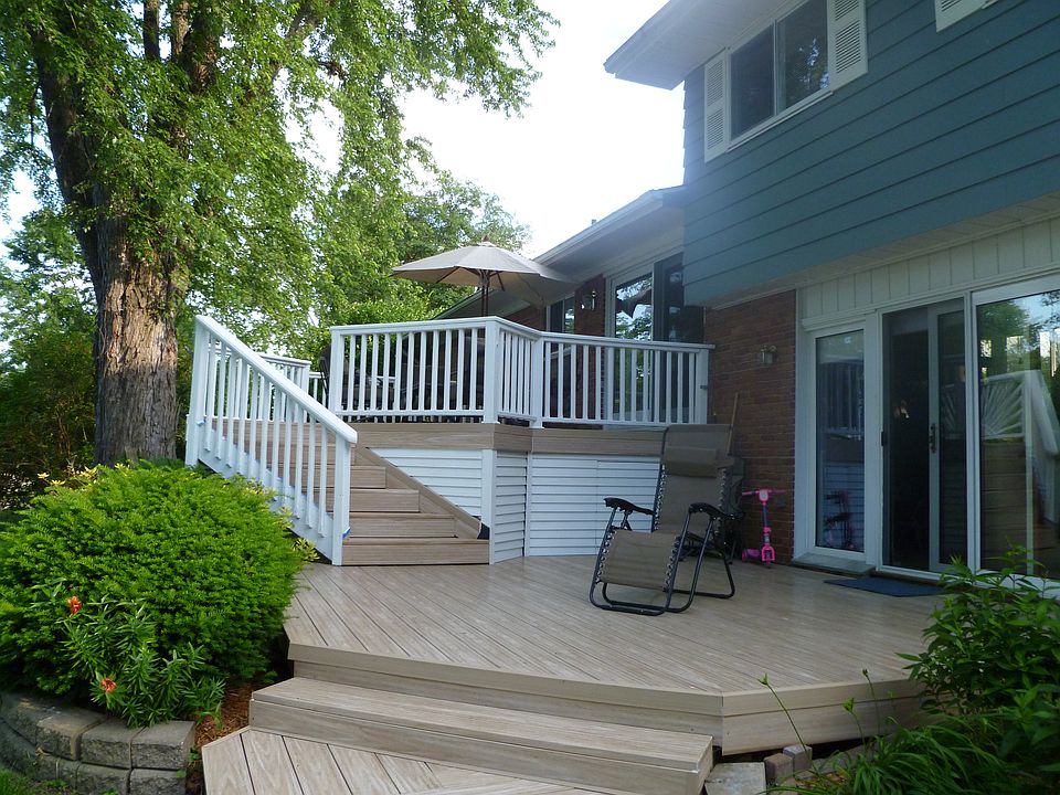 2nd image of 205 Chateau Ln