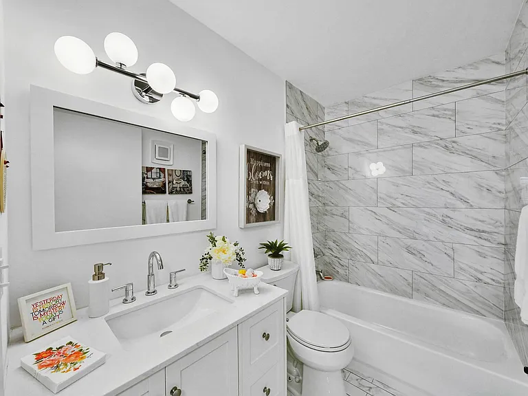 15011 Ashland Cir #23 — Photo 17