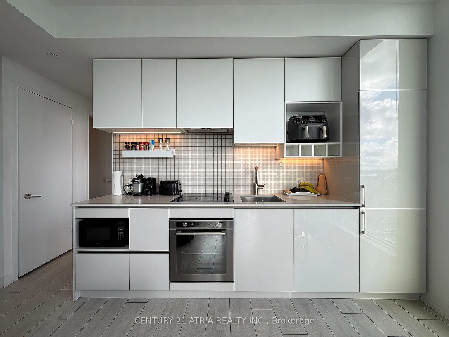 2 bed, $2,500 — Photo 4