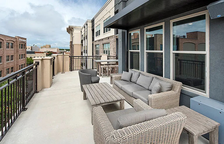 Southtowne Apartments — Photo 10