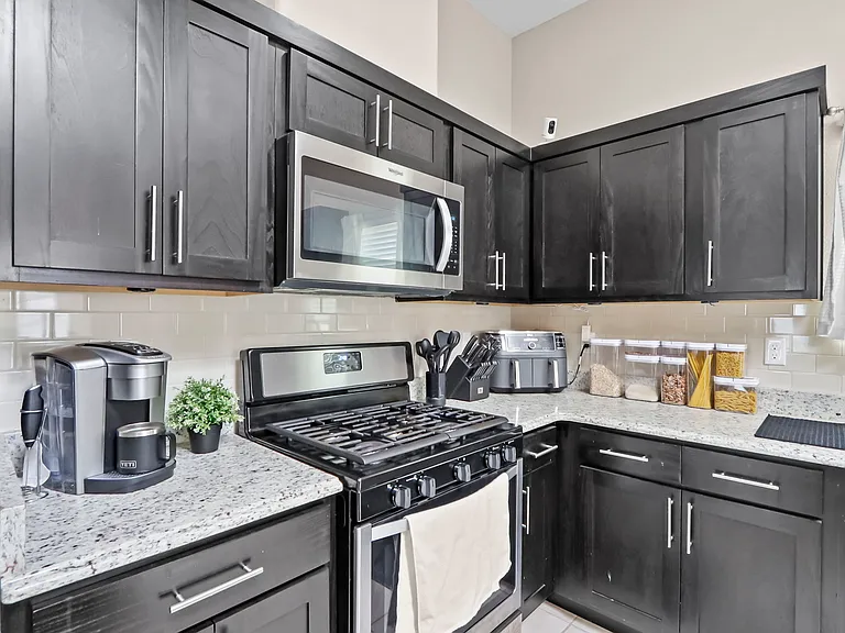 629 Guy Meyers St — Photo 12