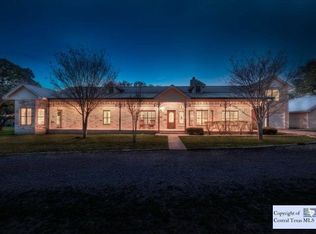 8222 Ozark Dr, San Marcos, TX 78666