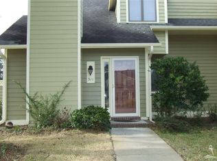 311 Champion Ct, Southport, NC 28461
