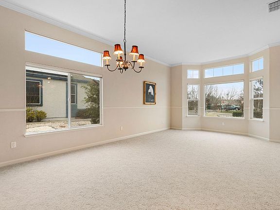 5th image of 802 Summerset Drive