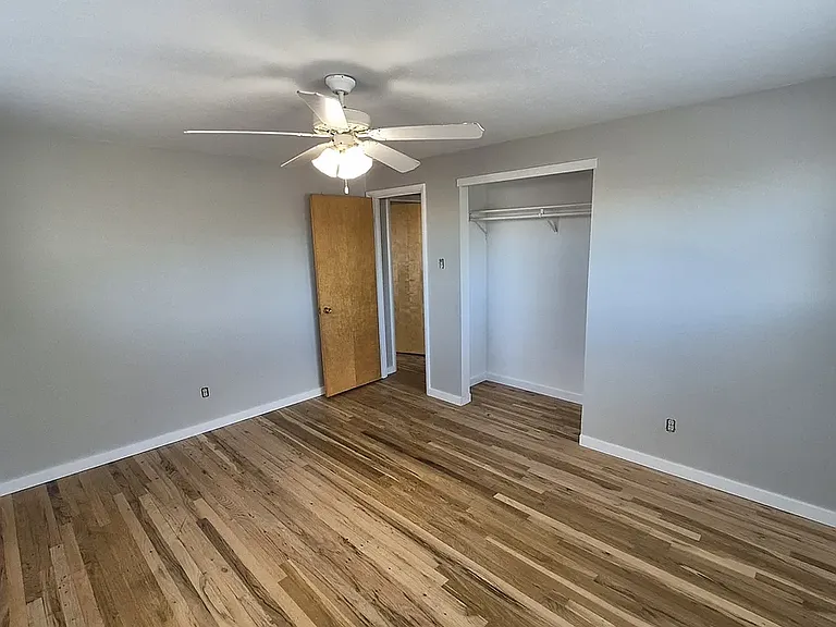1318 Virginia St — Photo 12