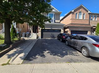 52 Sweet Clover Cres N, Brampton, ON L6R 2Z9