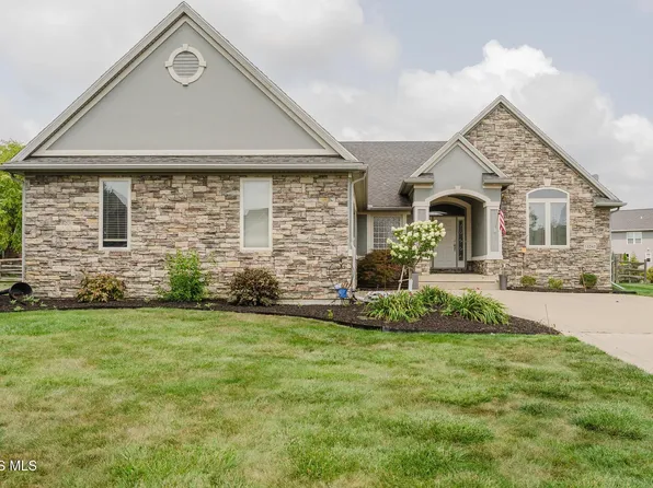 14780 Prairie Lake Dr, Perrysburg, OH 43551