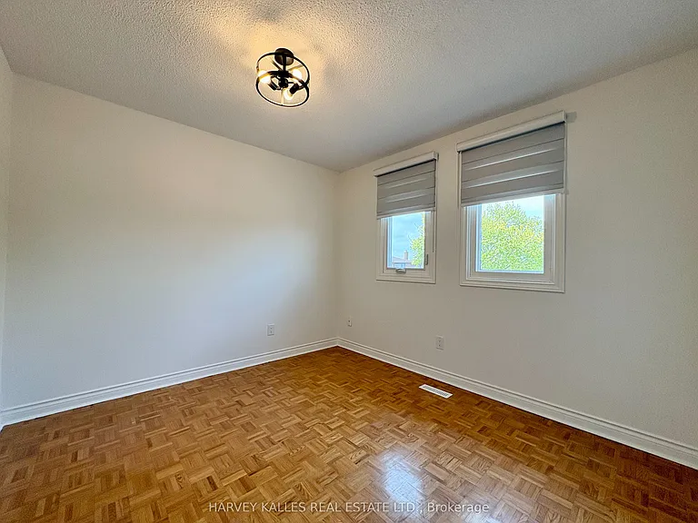 70 Amaretto Ct — Photo 16