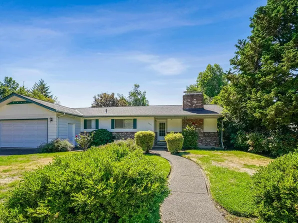 3295 Camellia Dr S, Salem, OR 97302