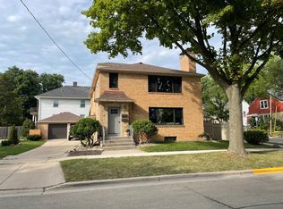 1202 Erin St #1, Madison, WI 53715