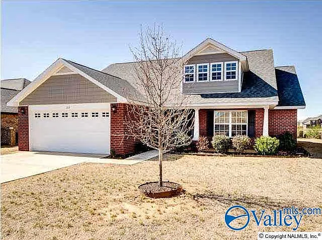 212 Crab Orchard Dr — Photo 1