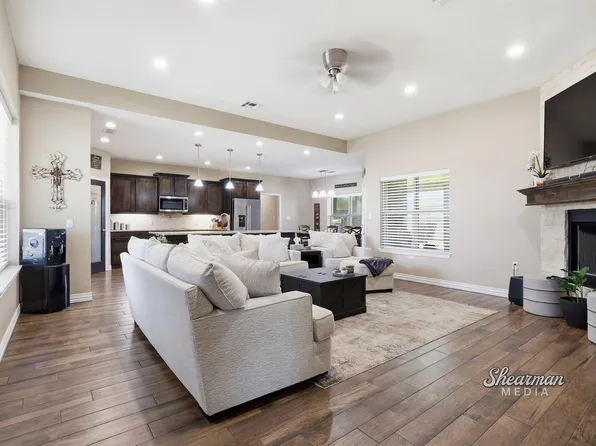 103 Vineyard Ct, Henrietta, TX 76365