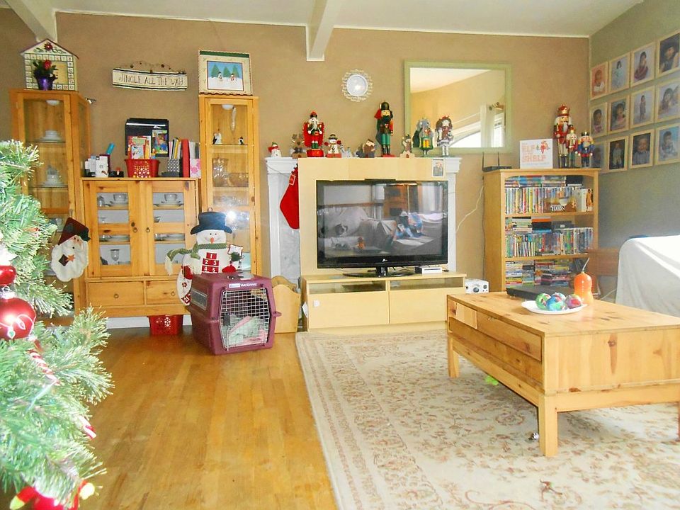2nd image of 12638 SE 160th St
