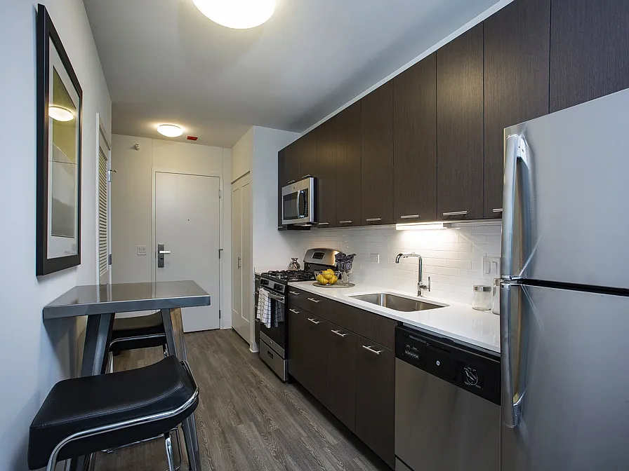 Studio, 576 sqft, $2,529 — Photo 2