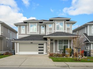 19655 74a Ave, Langley, BC V2Y 3R8